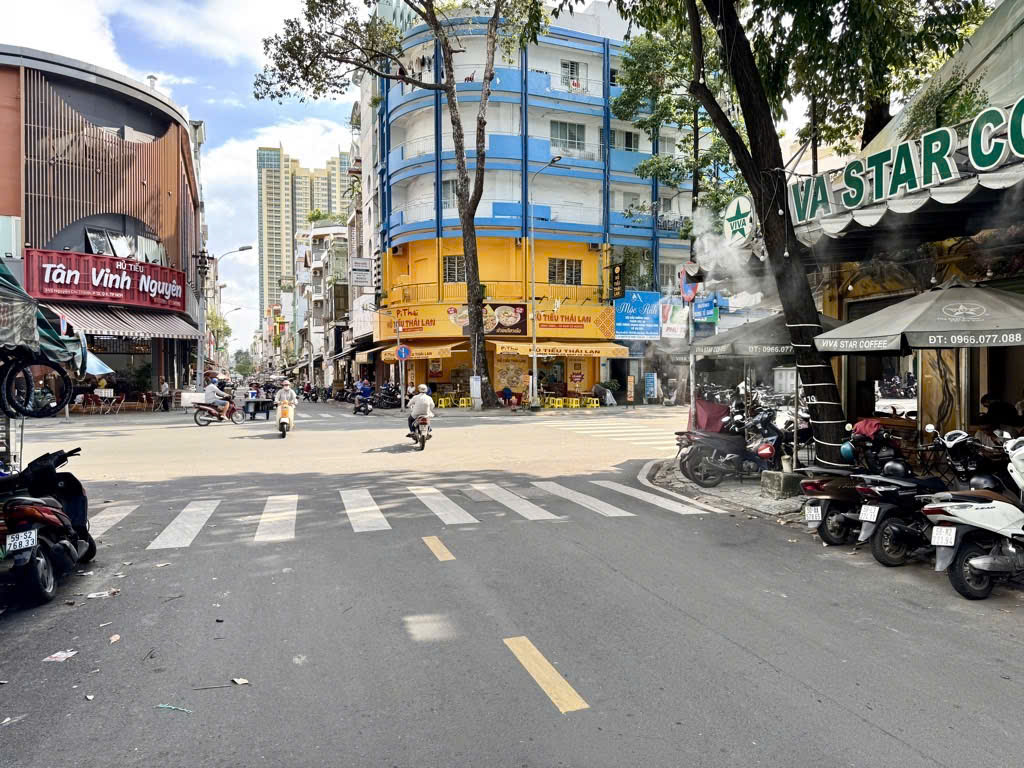 MẶT TIỀN Q.11 – NGANG 4.9M – GẦN CHỢ THIẾC